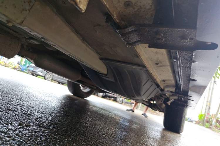 Used Dongfeng Aeolus AX7 2016 2.0L Manual Zhiyi Trim Chassis Front Left