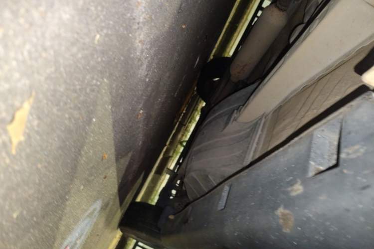 Used Dongfeng Aeolus AX7 2016 2.0L Automatic Zhiyi Trim Chassis Front Left