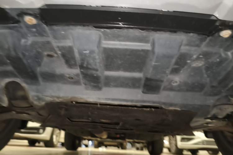 Used Dongfeng Aeolus AX7 2016 2.0L Manual Zhiyi Trim Chassis Front
