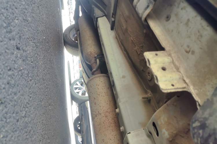 Used Dongfeng Aeolus AX7 2016 1.4T Manual Zhuyue Model Chassis Front Right