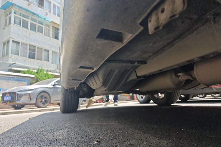 Used Dongfeng Aeolus AX7 2016 1.4T Manual Zhuyue Model Chassis Front Right