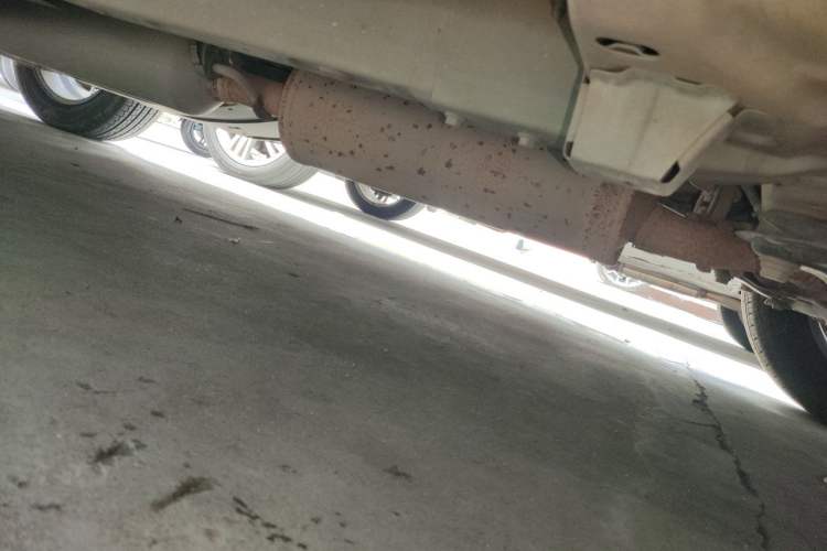 Used Dongfeng Aeolus AX7 2016 2.0L Automatic Zhiyi Trim Chassis Front Right