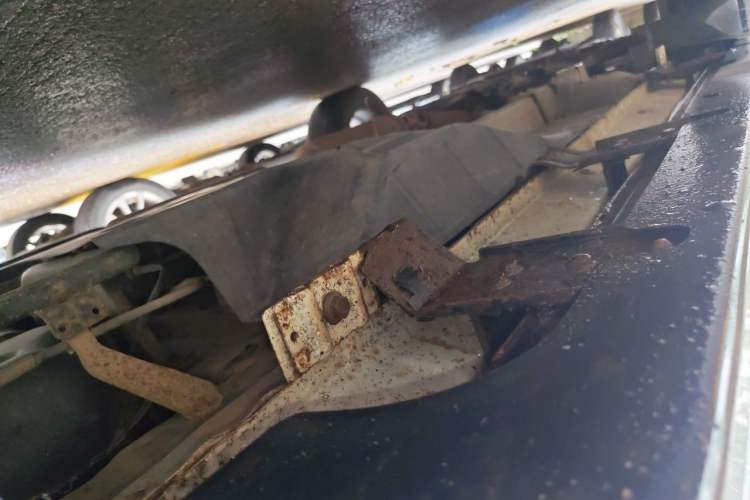 Used Dongfeng Aeolus AX7 2016 2.0L Manual Zhiyi Trim Chassis Rear Left