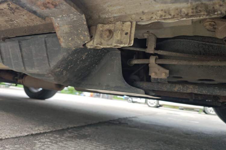 Used Dongfeng Aeolus AX7 2016 2.0L Automatic Zhiyi Trim Chassis Rear Left