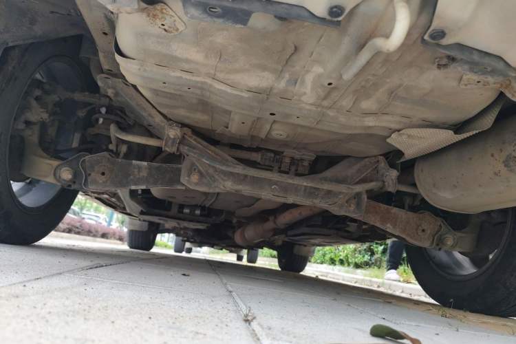 Used Dongfeng Aeolus AX7 2016 2.0L Automatic Zhiyi Trim Chassis Rear