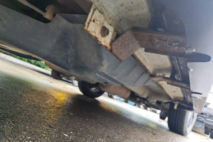Used Dongfeng Aeolus AX7 2016 2.0L Manual Zhiyi Trim Chassis Rear Right