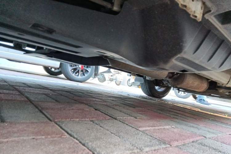 Used Dongfeng Aeolus AX7 2016 2.0L Manual Zhiyi Trim Chassis Rear Right