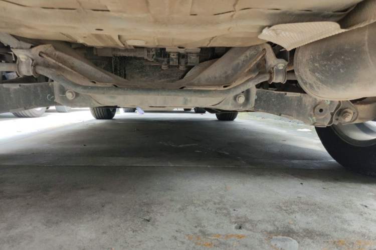 Used Dongfeng Aeolus AX7 2016 2.0L Automatic Zhiyi Trim Chassis Rear
