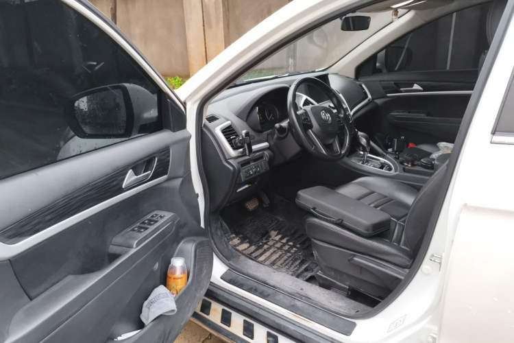 Used Dongfeng Aeolus AX7 2016 2.0L Automatic Zhiyi Trim Driver Seat