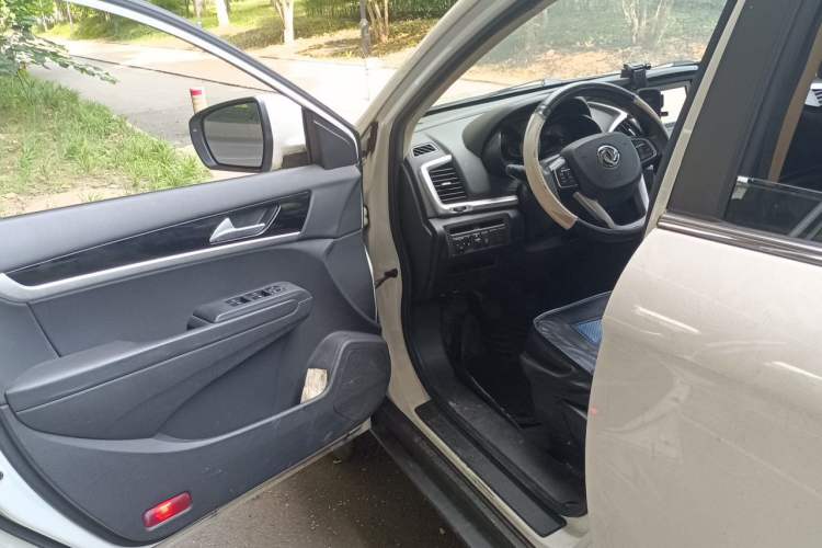 Used Dongfeng Aeolus AX7 2016 1.4T Manual Zhuyue Model Driver Seat