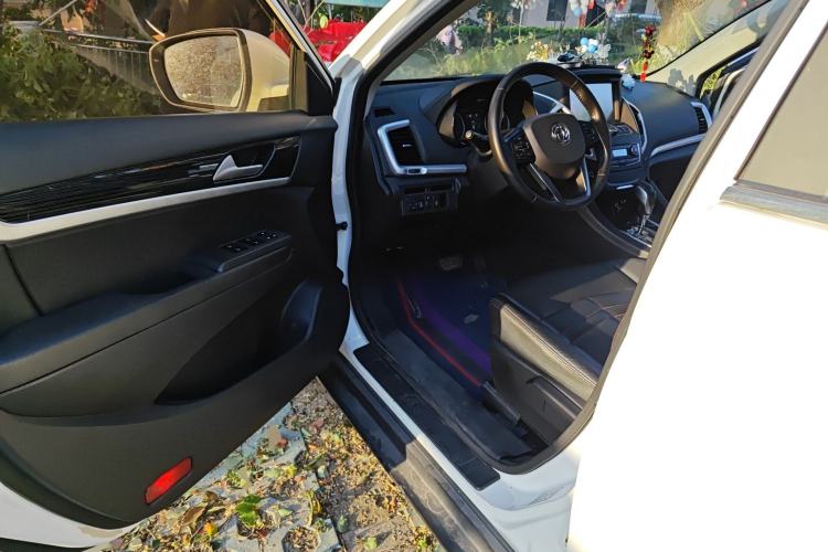 Used Dongfeng Aeolus AX7 2016 2.0L Automatic Zhiyi Trim Driver Seat