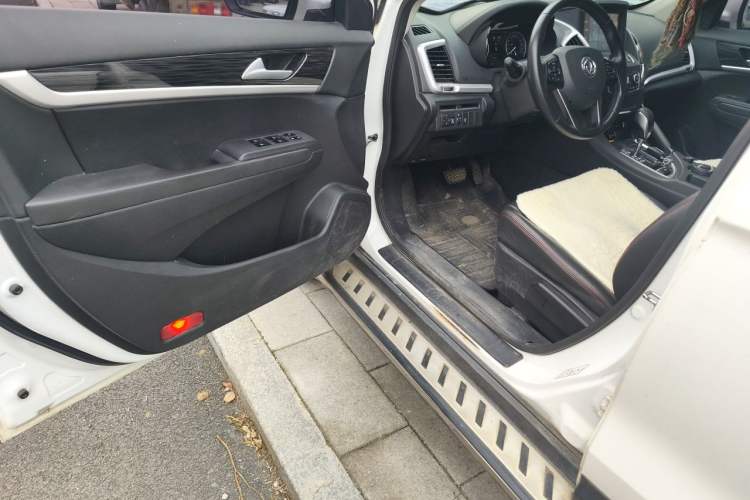 Used Dongfeng Aeolus AX7 2016 2.0L Automatic Zhiyi Trim Driver Seat