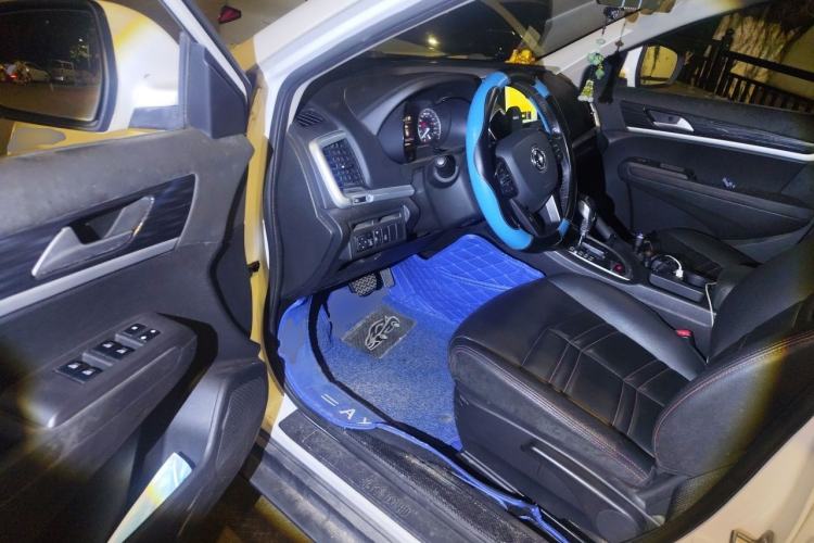 Used Dongfeng Aeolus AX7 2016 2.0L Automatic Zhiyi Trim Driver Seat