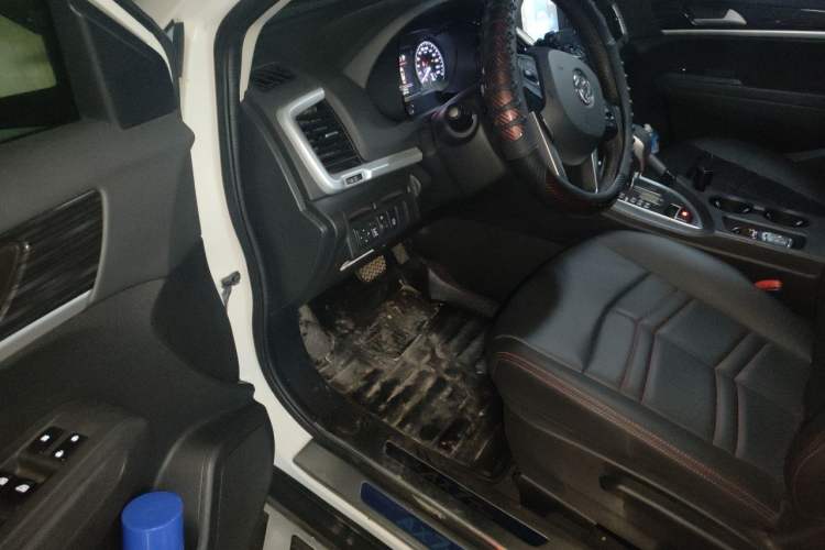 Used Dongfeng Aeolus AX7 2016 2.0L Automatic Zhiyi Trim Driver Seat