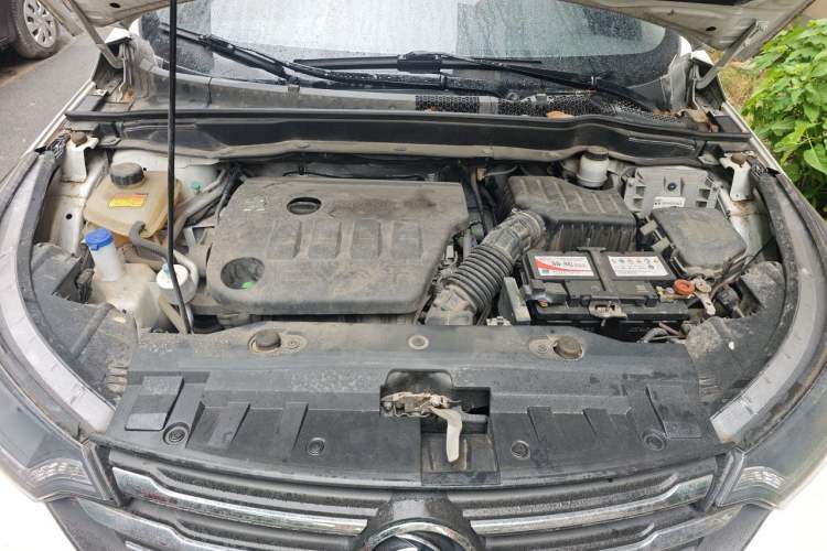 Used Dongfeng Aeolus AX7 2016 2.3L Automatic ZhiZun Version Engine Bay