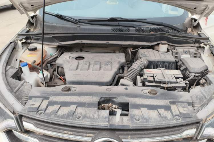Used Dongfeng Aeolus AX7 2016 2.0L Automatic Zhiyue Trim Engine Bay