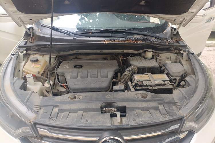 Used Dongfeng Aeolus AX7 2016 2.0L Automatic Zhiyi Trim Engine Bay