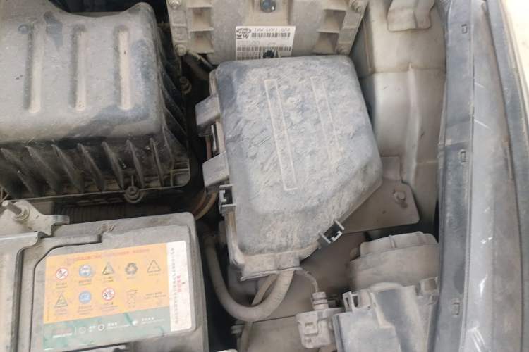 Used Dongfeng Aeolus AX7 2016 2.0L Automatic Zhiyi Trim Engine Bay Left