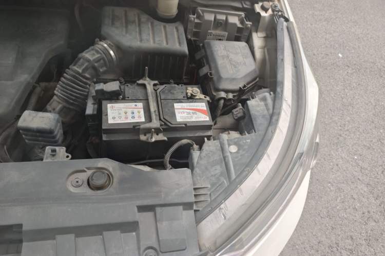 Used Dongfeng Aeolus AX7 2016 2.0L Automatic Zhiyi Trim Engine Bay Left