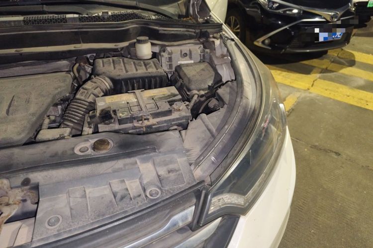 Used Dongfeng Aeolus AX7 2016 2.0L Automatic Zhiyi Trim Engine Bay Left