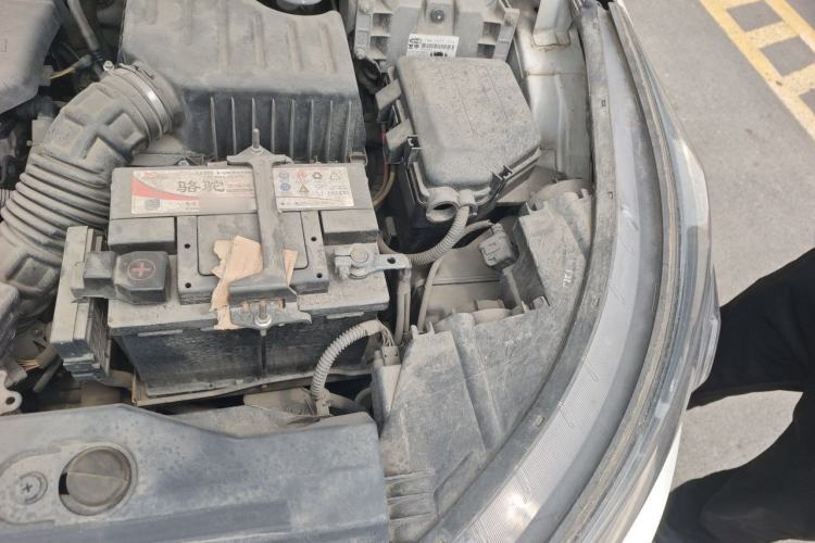 Used Dongfeng Aeolus AX7 2016 2.0L Automatic Zhiyi Trim Engine Bay Left