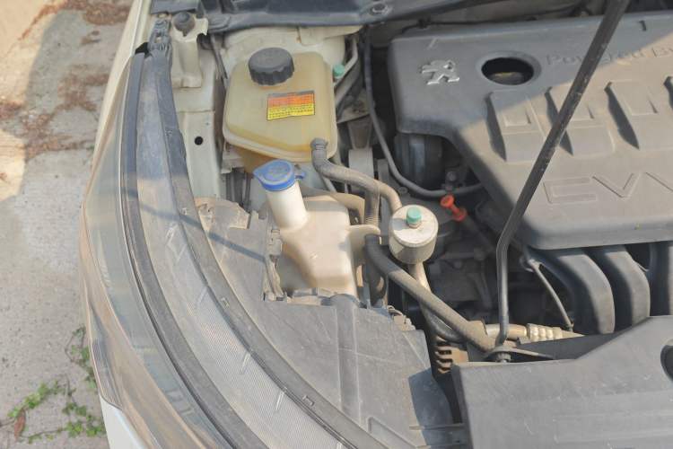 Used Dongfeng Aeolus AX7 2016 2.0L Automatic Zhiyue Trim Engine Bay Right