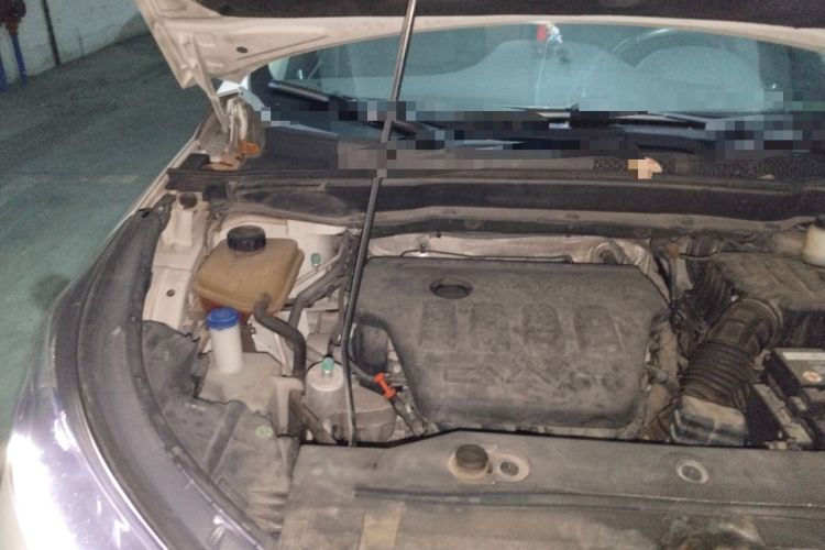 Used Dongfeng Aeolus AX7 2016 2.0L Automatic Zhiyi Trim Engine Bay Right