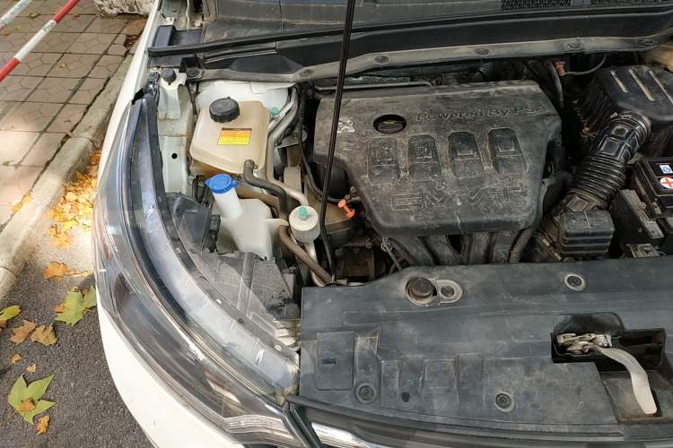 Used Dongfeng Aeolus AX7 2016 2.0L Automatic Zhiyi Trim Engine Bay Right