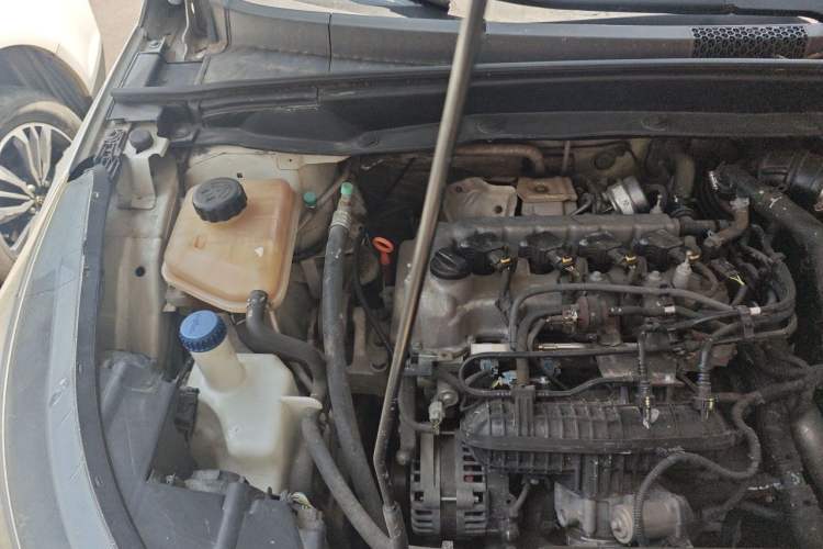 Used Dongfeng Aeolus AX7 2016 1.4T Manual Zhuyue Model Engine Bay Right