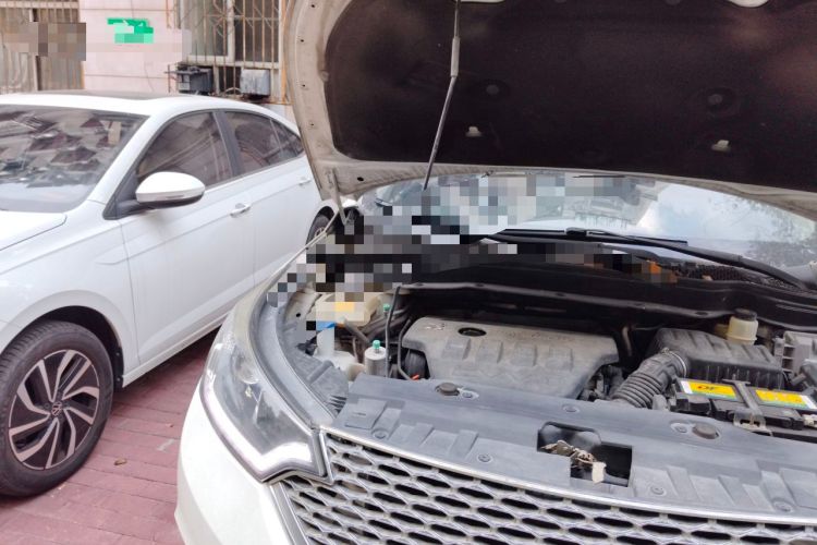 Used Dongfeng Aeolus AX7 2016 2.0L Automatic Zhiyi Trim Engine Bay Right