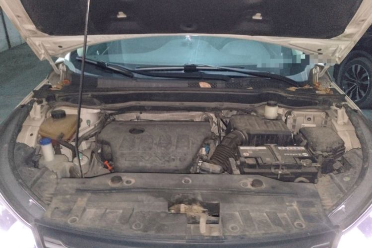 Used Dongfeng Aeolus AX7 2016 2.0L Automatic Zhiyi Trim Engine Bay