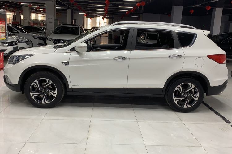 Used Dongfeng Aeolus AX7 2016 2.0L Automatic Zhiyi Trim Exterior 1