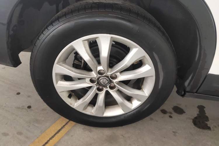 Used Dongfeng Aeolus AX7 2016 2.0L Automatic Zhiyi Trim Exterior 2