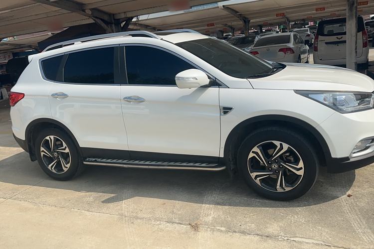 Used Dongfeng Aeolus AX7 2016 2.0L Automatic Zhiyi Trim Exterior 2