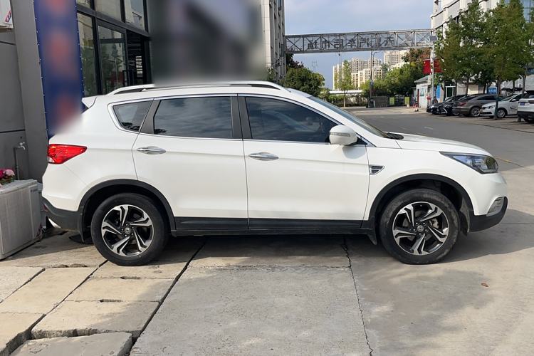 Used Dongfeng Aeolus AX7 2016 2.3L Automatic ZhiZun Version Exterior 2
