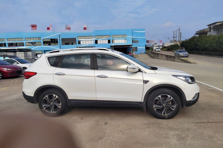 Used Dongfeng Aeolus AX7 2016 2.0L Automatic Zhiyi Trim Exterior 2