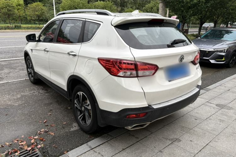 Used Dongfeng Aeolus AX7 2016 2.0L Manual Zhuyue Model Exterior 3