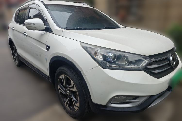 Used Dongfeng Aeolus AX7 2016 2.3L Automatic ZhiZun Version Front Right 45 Deg