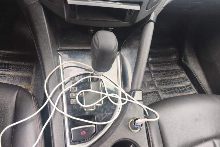 Used Dongfeng Aeolus AX7 2016 2.0L Automatic Zhiyi Trim Gear Lever