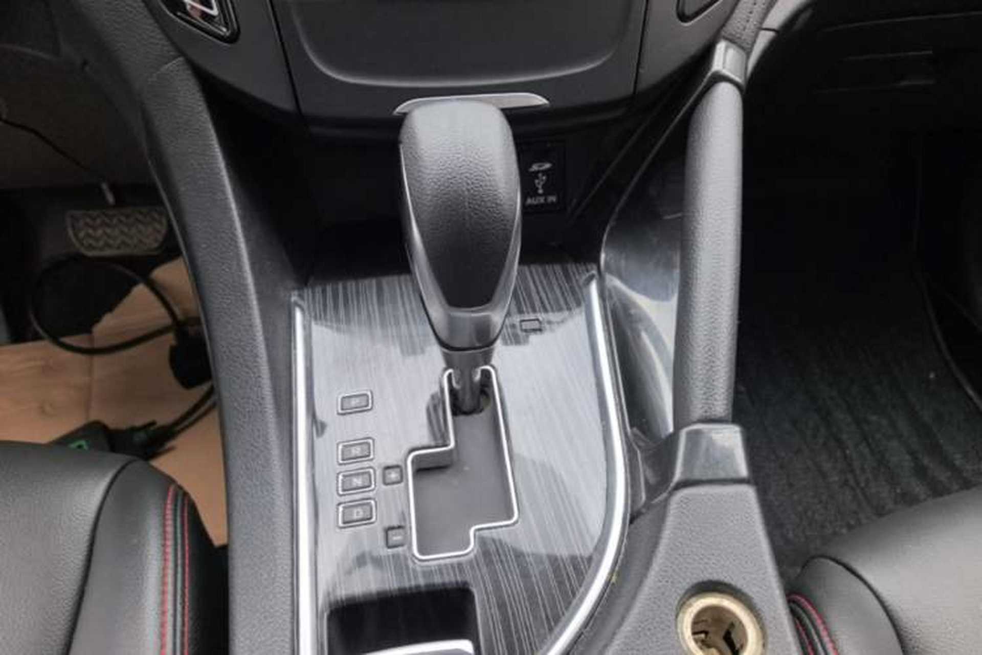 Used Dongfeng Aeolus AX7 2016 2.0L Automatic Zhiyi Trim Gear Lever