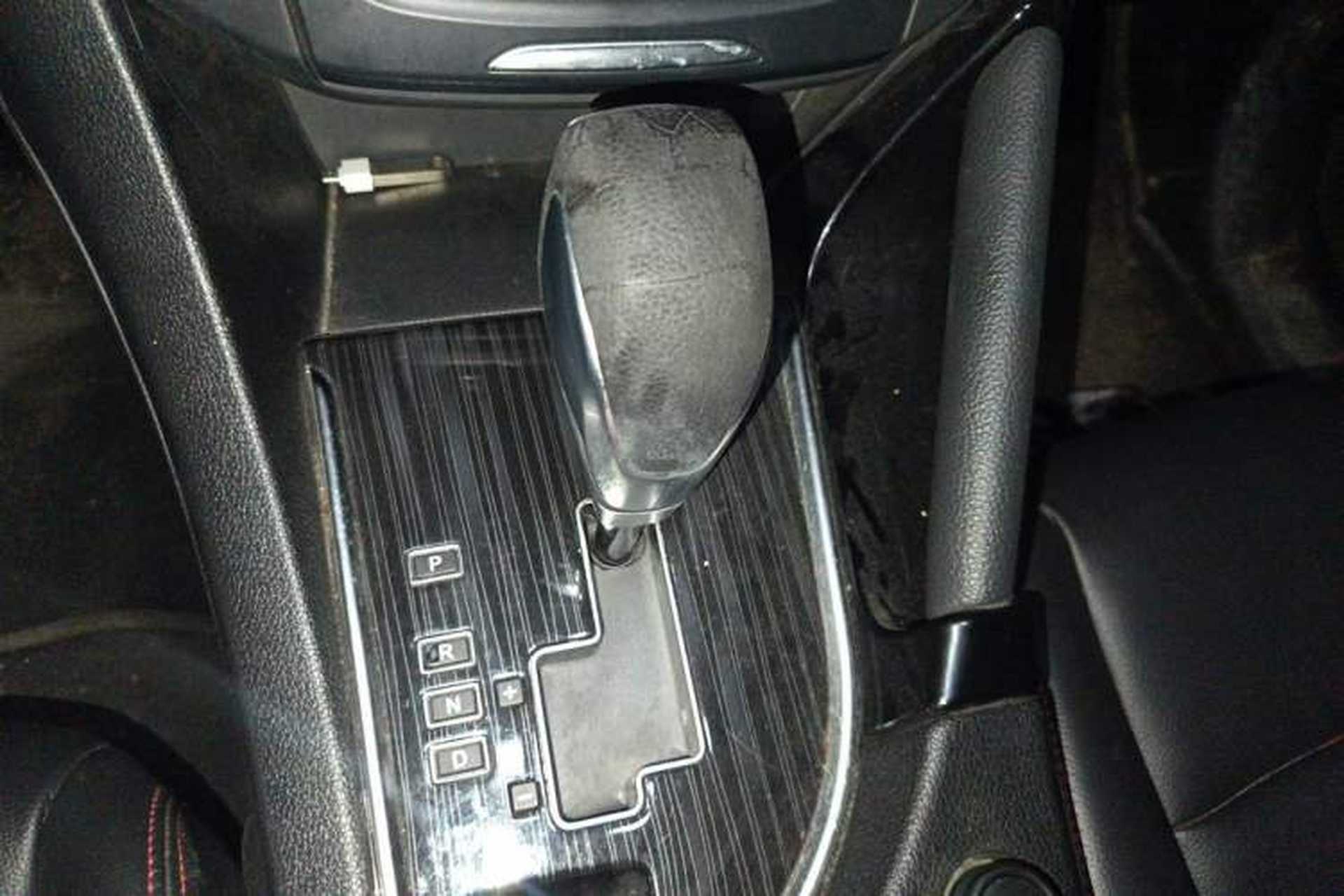 Used Dongfeng Aeolus AX7 2016 2.0L Automatic Zhiyi Trim Gear Lever