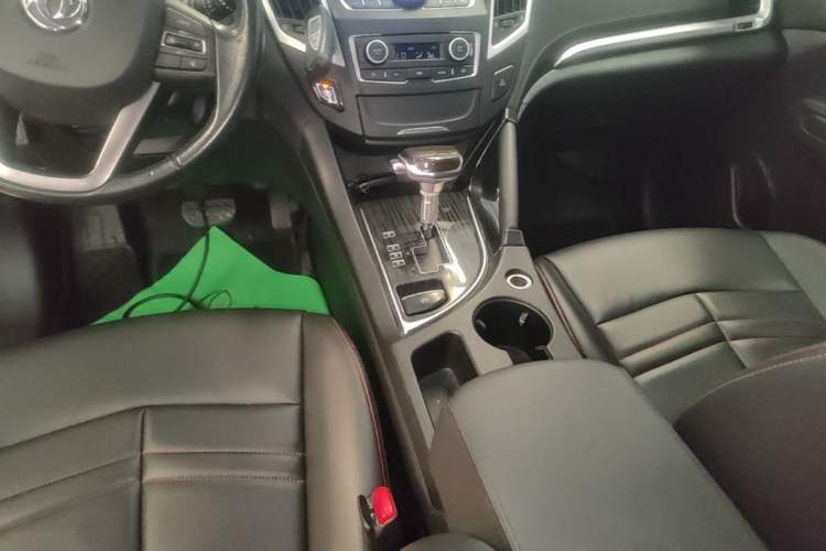 Used Dongfeng Aeolus AX7 2016 2.0L Automatic Zhiyi Trim Gear Lever