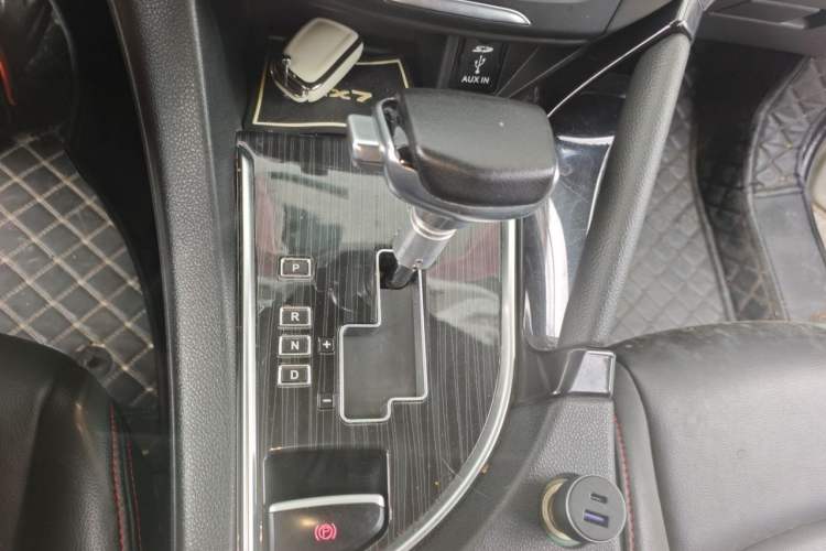 Used Dongfeng Aeolus AX7 2016 2.0L Automatic Zhiyi Trim Gear Lever