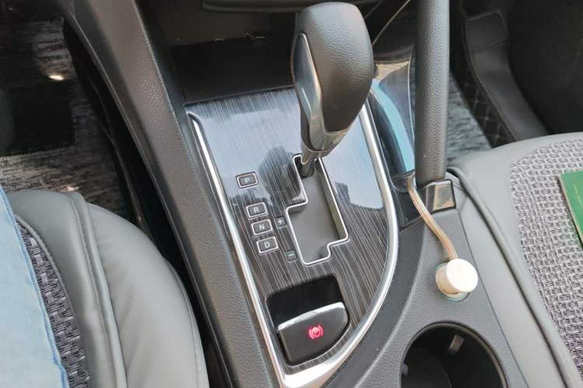 Used Dongfeng Aeolus AX7 2016 2.0L Automatic Zhiyue Trim Gear Lever