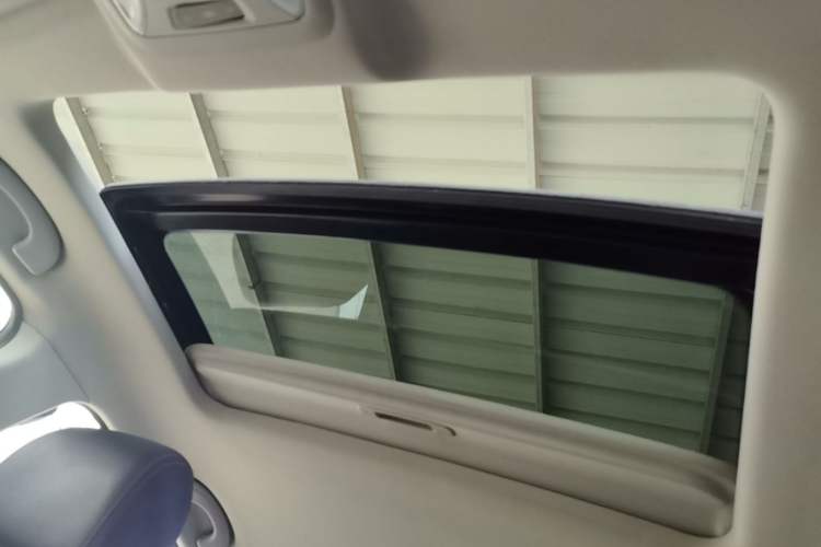 Used Dongfeng Aeolus AX7 2016 2.0L Automatic Zhiyi Trim Headliner