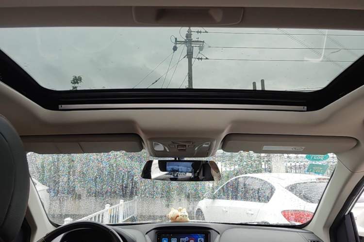 Used Dongfeng Aeolus AX7 2016 2.0L Automatic Zhiyi Trim Headliner