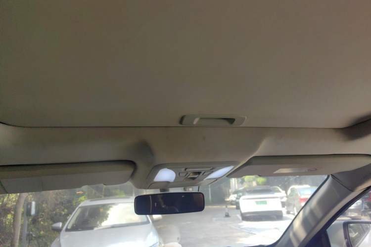 Used Dongfeng Aeolus AX7 2016 2.0L Automatic Zhiyi Trim Headliner