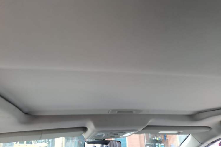 Used Dongfeng Aeolus AX7 2016 2.3L Automatic ZhiZun Version Headliner