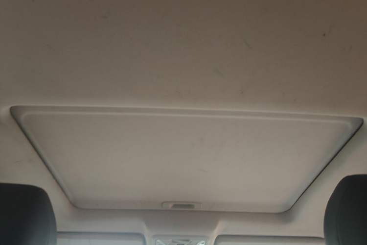Used Dongfeng Aeolus AX7 2016 1.4T Manual Zhuyue Model Headliner