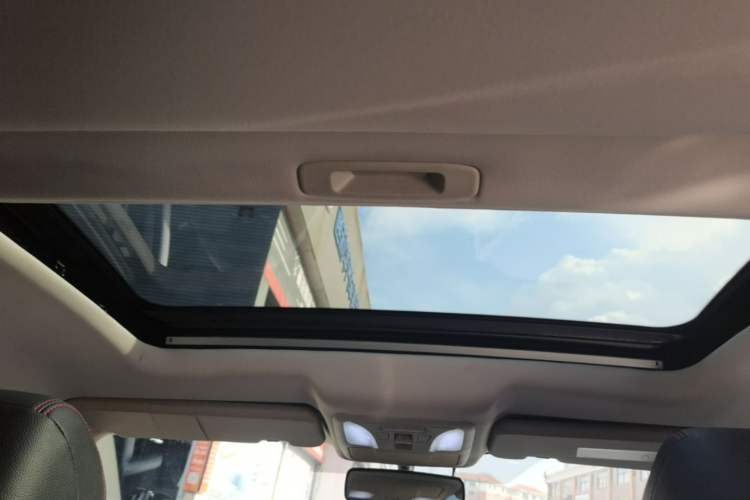 Used Dongfeng Aeolus AX7 2016 2.0L Manual Zhuyue Model Headliner